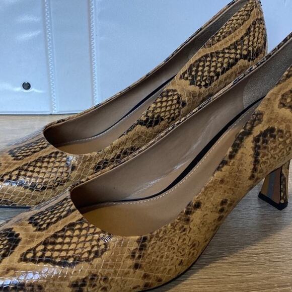 Sam Edelman Rika Pumps size US 7 Snakeskin print Kitten Heels - Picture 4 of 6